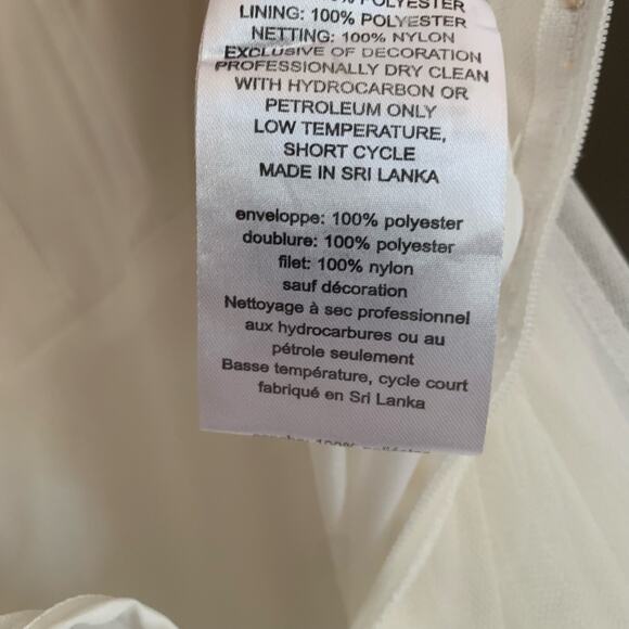 David’s Bridal Ivory Tulle Wedding Dress Lace Illusion Cap Sleeves WG3741 Sz 10 - Picture 12 of 15